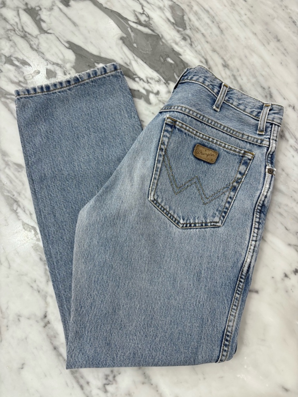 Vintage Wrangler Women's Classic Light Blue Straight-Leg Jeans